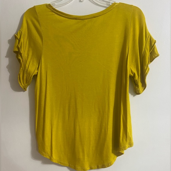 LOFT Layered Flutter Sleeve Tee - Picture 4 of 5